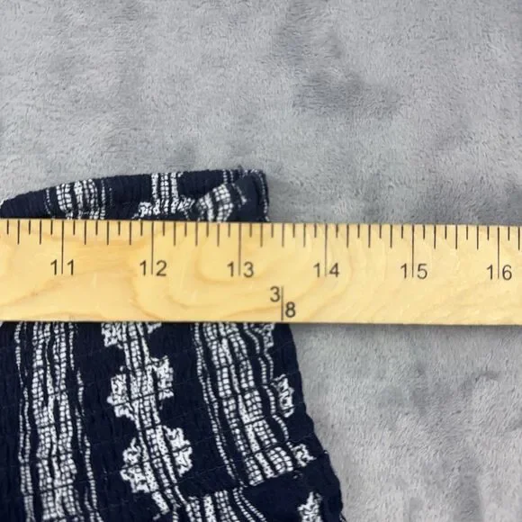 Three Dots Pull On Shorts Womens Sz M Navy Stripe Batik Smocked Waist Boho - Picture 6 of 8